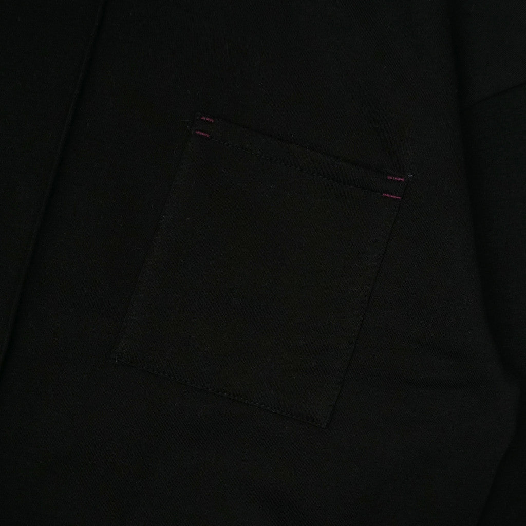 Sweater Crewneck Besar dari Noforty Project Bueno Hitam
